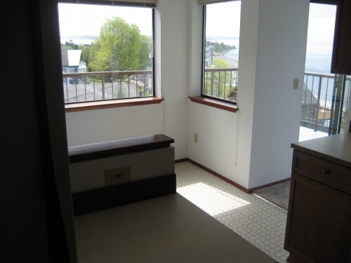 Building Photo - ALKI BEACH VIEW 4PLEX - 2 bedrooms