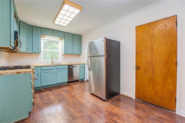 Building Photo - 1288 Elva Dr SW