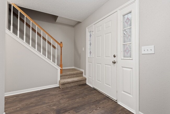 Building Photo - 17107 Walford Dr