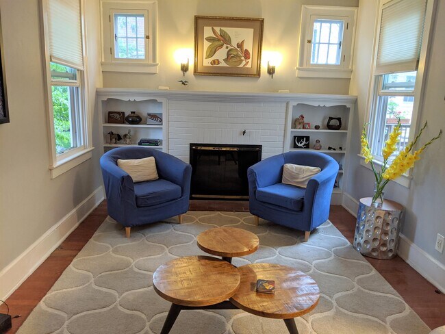 Foto del edificio - 209 N Barton St