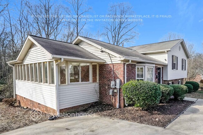 Building Photo - 3700 Whitfield Rd