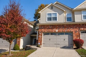 Building Photo - 404 Willott Square Dr