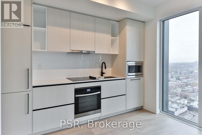 Building Photo - 1285 Dupont St