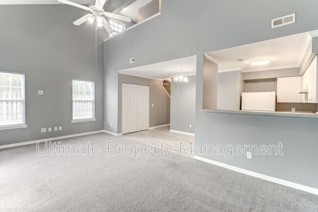 Building Photo - 502 Shortfin Dr