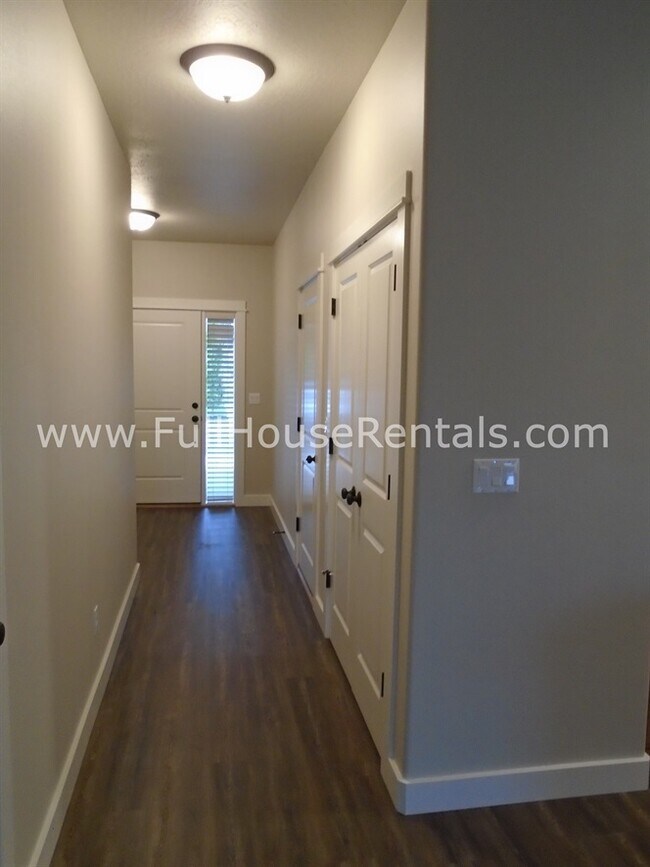 Building Photo - Newer Single Family Home. Lots of upgrades.