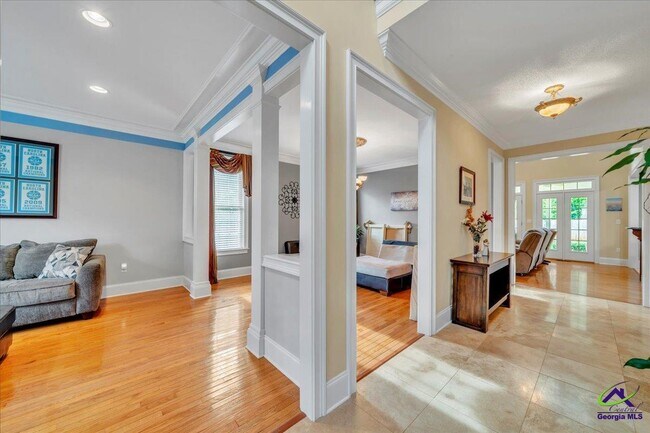 Building Photo - 210 Kenna Way