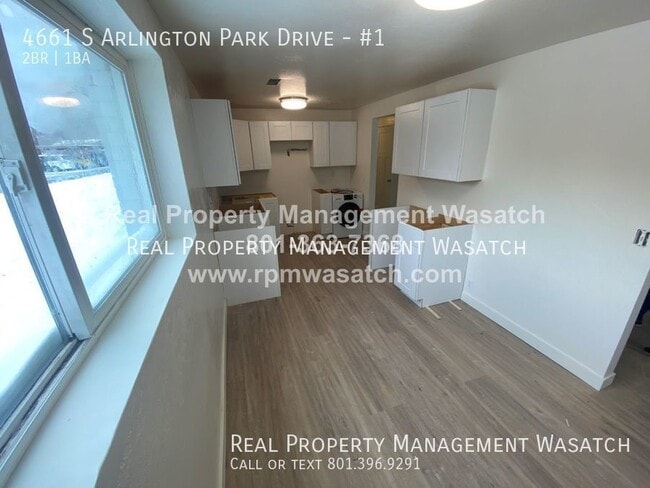 Building Photo - Newly Renovated 2 bed 1 bath Unit Availabl...