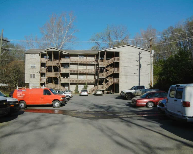 Building Photo - Brook Creek Apartments