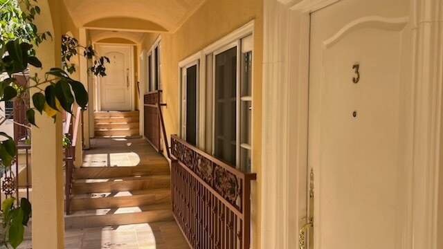 Entry to unit - 11807 Dorothy St
