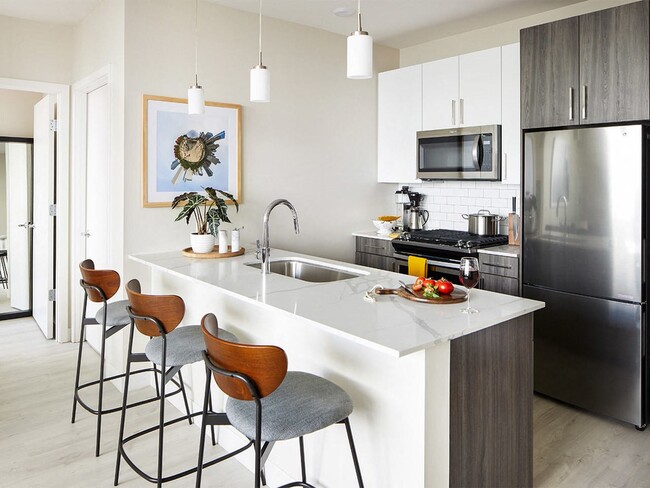 Fully-Equipped Kitchen - Sentral Michigan Avenue