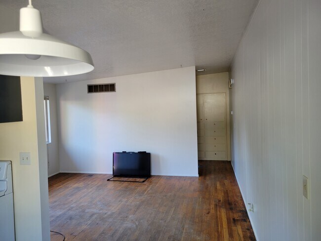 Living Room - 1704 N 15th St