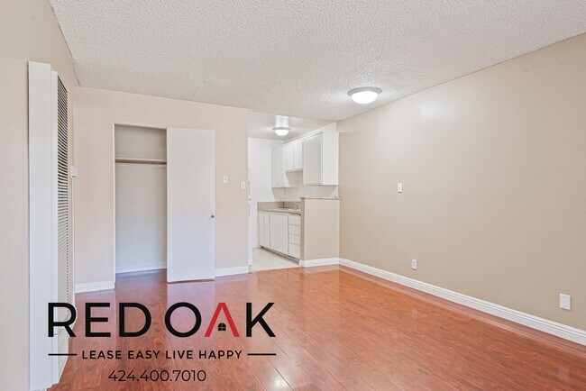 Foto del edificio - 17341 Hurley St