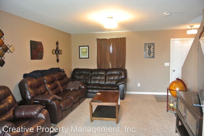 Foto del edificio - 3 br, 2 bath House - 3000 9th St NW