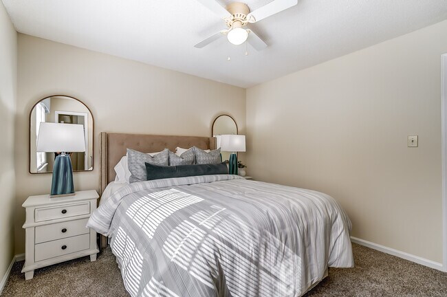 Foto del edificio - Davis Crossing Apartments