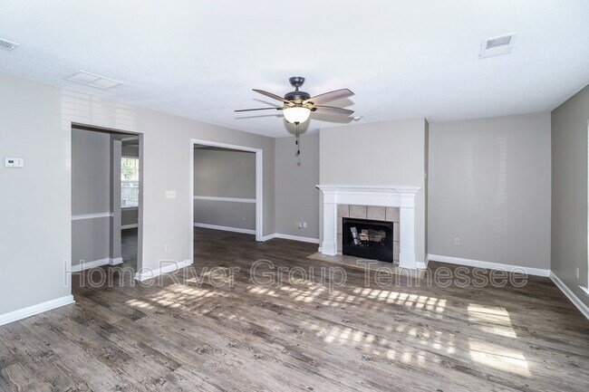 Foto del edificio - 5368 Milton Ridge Dr