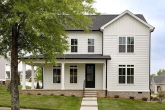 Building Photo - 633 Village Way