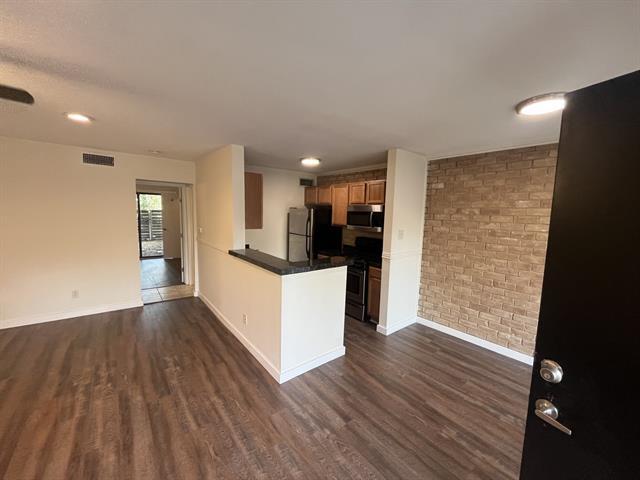 Foto del edificio - 4107 Avondale Ave