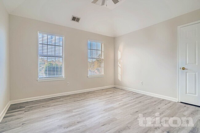 Building Photo - 141 Wood Way
