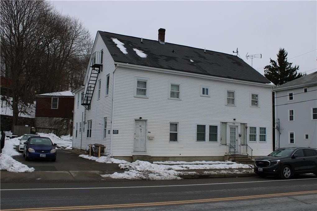 Primary Photo - 770 Providence St