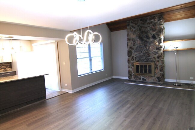 Foto del edificio - 700 Colby Ct