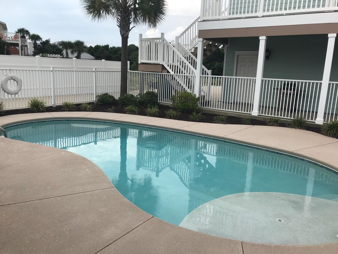 2nd floor 1bedroom - 21806 Webb St