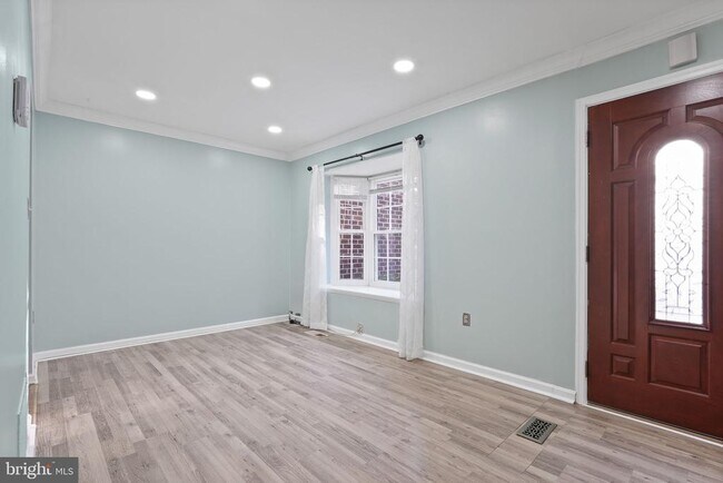 Foto del edificio - 6446 Shannon Station Ct