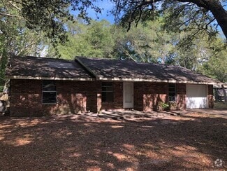 Building Photo - 755 Deland Ave