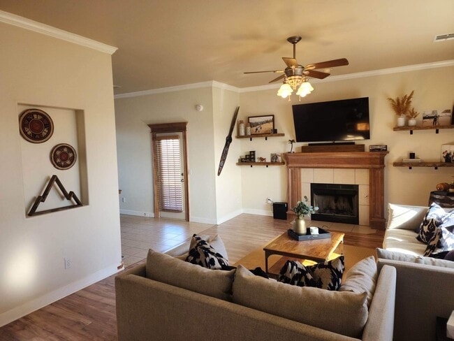 Foto del edificio - 913 SW 40th St