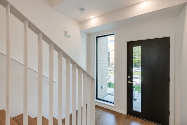 Building Photo - 2200 Children's Way