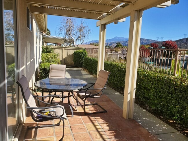 Foto del edificio - 5962 Turnberry Dr