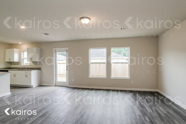 Foto del edificio - 15617 Briar Forest Dr