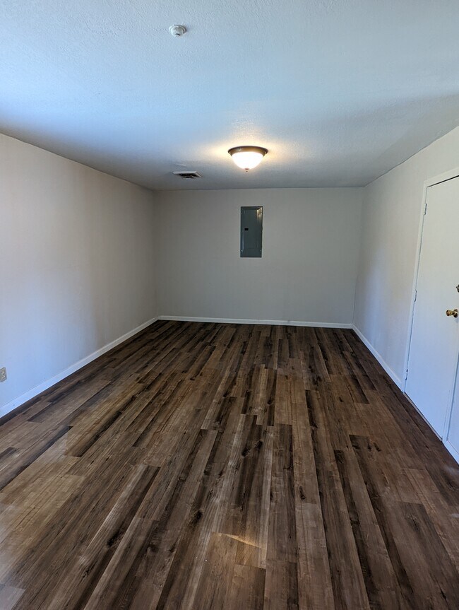 Foto del edificio - 2340 NW Lincoln Ave