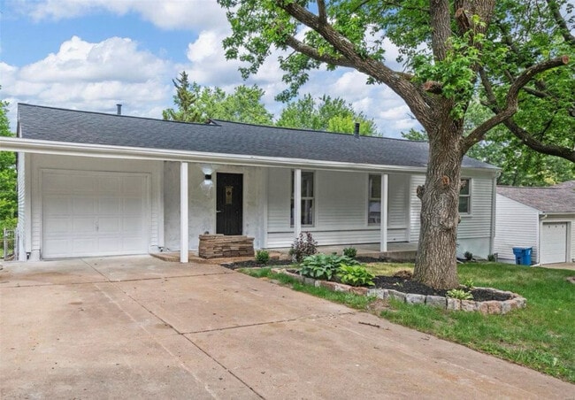 Building Photo - 9542 Erie Dr