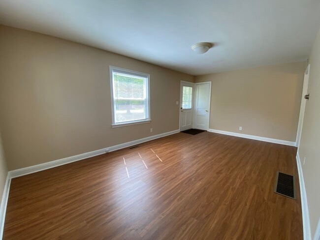 Foto del edificio - 4308 Lancaster Ave