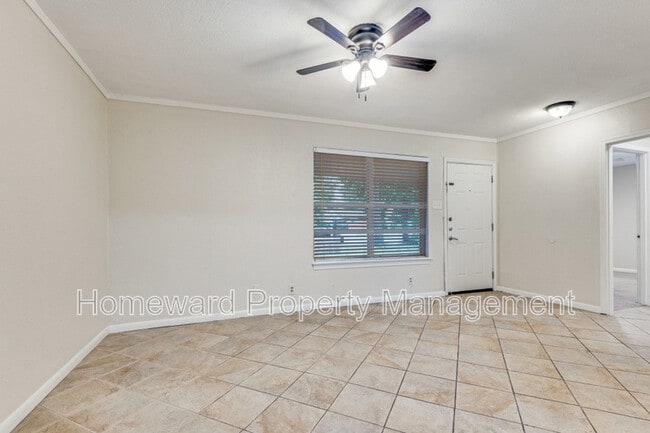 Foto del edificio - 1817 Oakhurst Dr