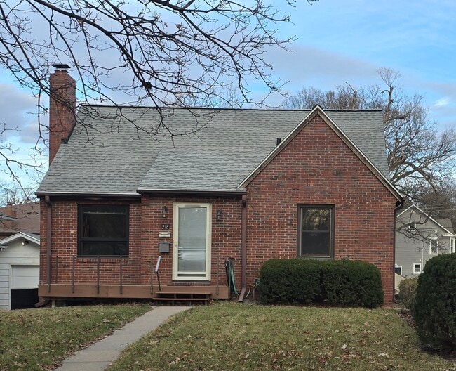 Building Photo - 218 S 29th St