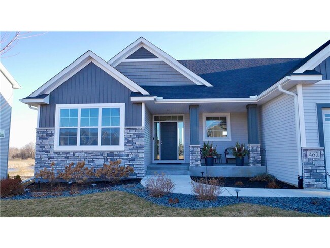 Foto del edificio - 462 143rd Ave NW