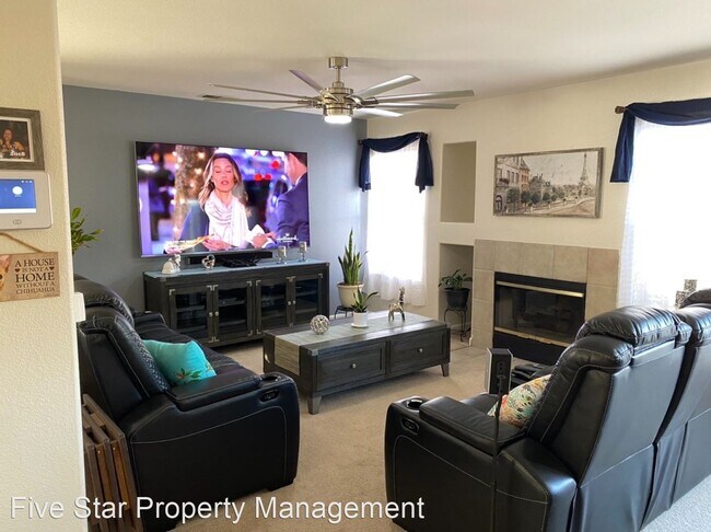 Building Photo - 4 br, 2.5 bath House - 2029 Floral Ct