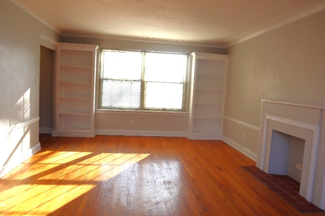 Building Photo - 7545 Wellington Way