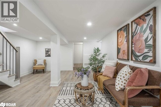 Building Photo - 1 Edward St