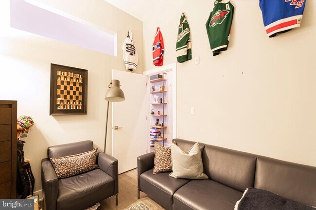 Foto del edificio - 135 N 3rd St