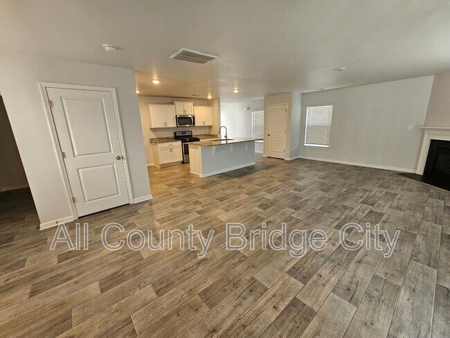 Foto del edificio - 1016 Summerlin Trl