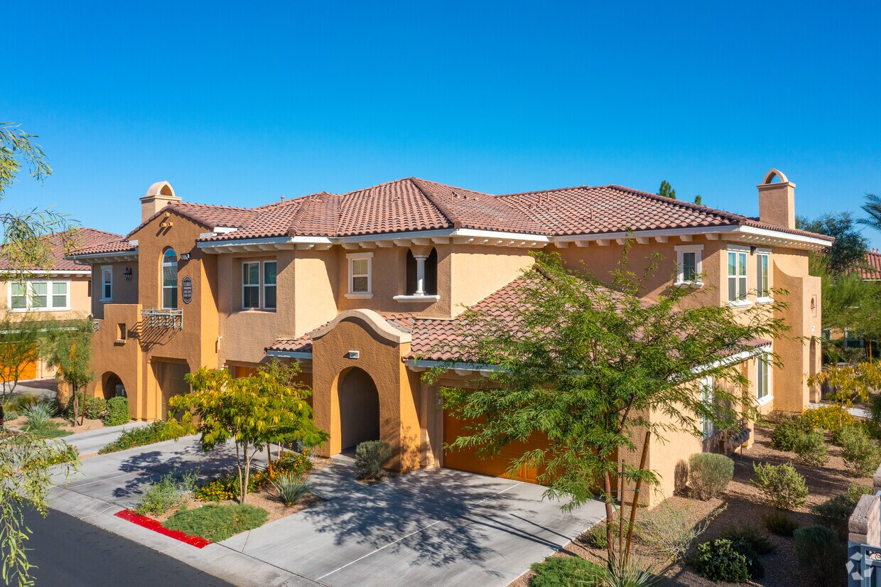 Foto principal - Coronado At Summerlin