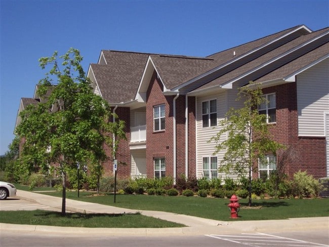 Building Photo - 1620 Dunwood Dr