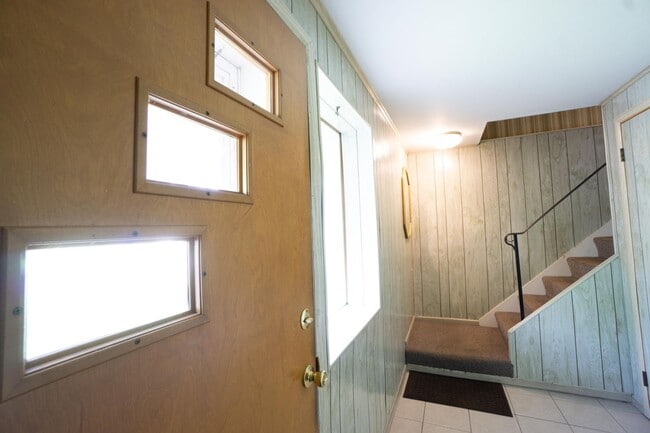 Building Photo - Houston 123-125