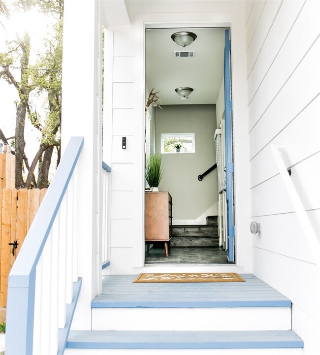 Foto del edificio - 5203 Burress Springs Ln