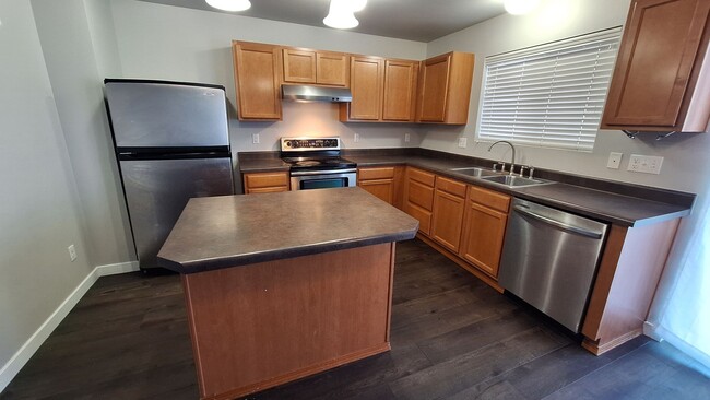 Building Photo - Skagit Highlands 3 bed 2.5 bath move in re...