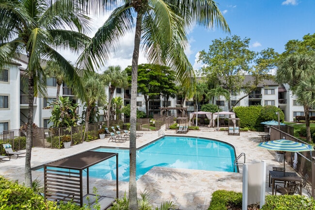 Building Photo - Cascades at the Hammocks