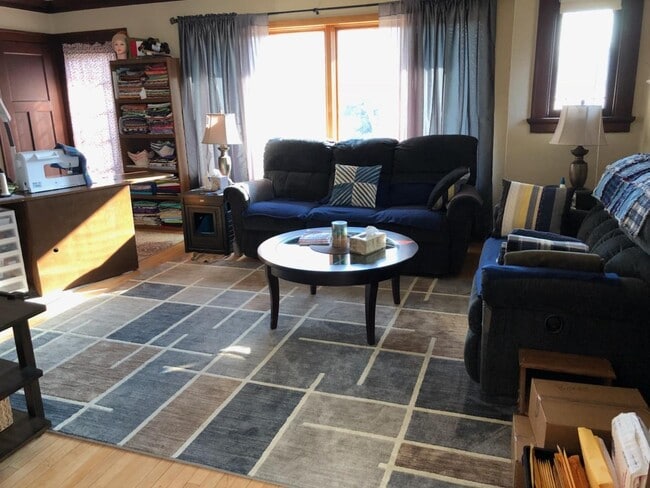 Living Room - 1031 S 76th St