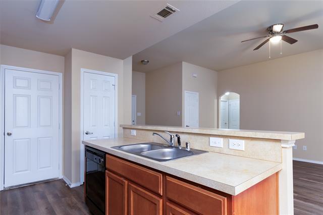 Foto del edificio - 8526 Bearden St